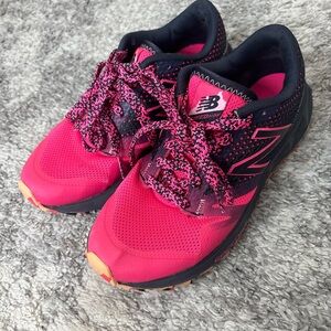 New Balance 690AT Vibrant Pink Sneakers Terrain Trail Running Shoes Woman 6